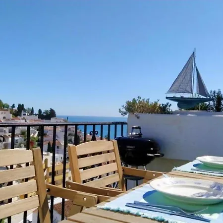 Hacienda 22 Menyber 펜션 네르하