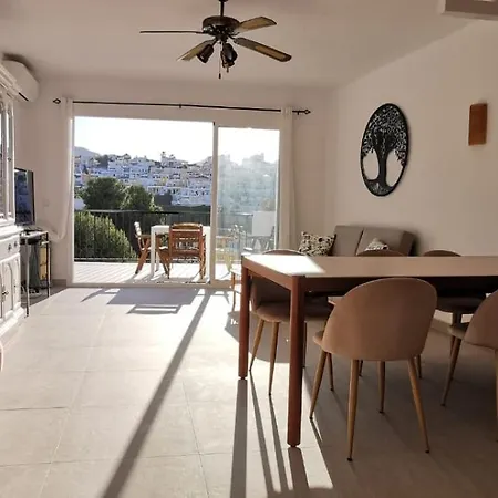 Hacienda 22 Menyber 펜션